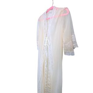 Vintage ILISE STEVENS Cream Lace Sheer Nylon Peignoir Robe Cover Up Lingerie Med
